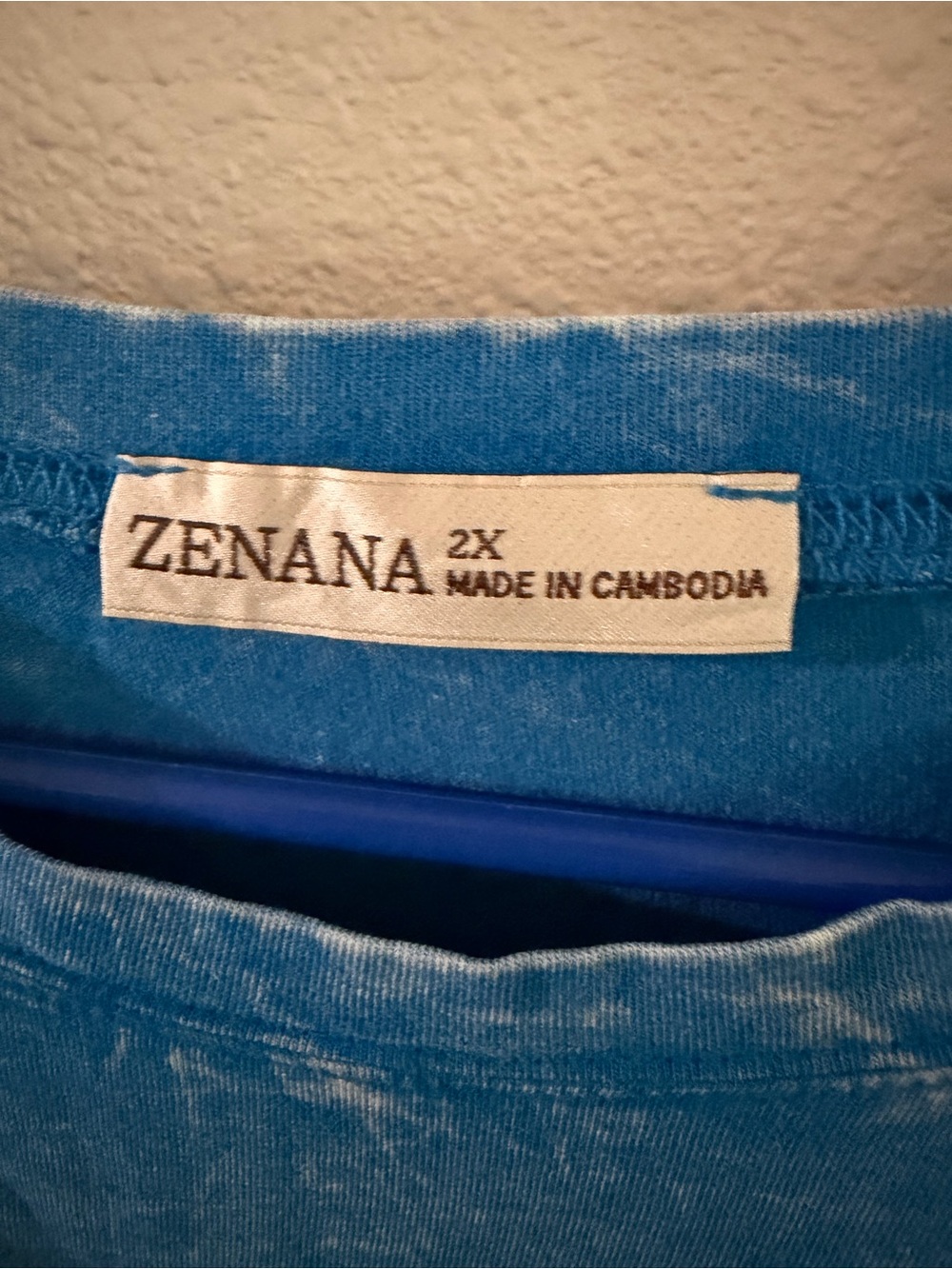 Zenana Outfitters Vibrant Blue Wash Short Sleeve Pocket Tee NWOT - Picture 4 of 5